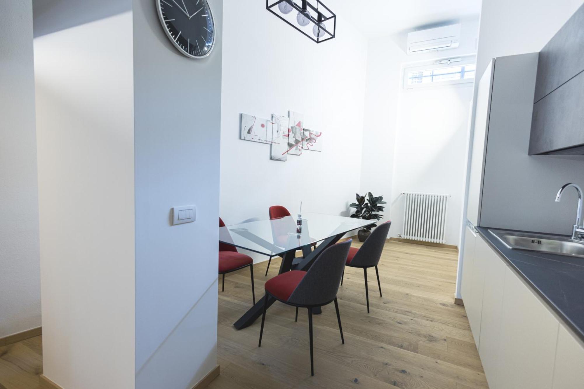 Апартаменты Loft La Sedia Rossa - Centro Storico Милан Экстерьер фото